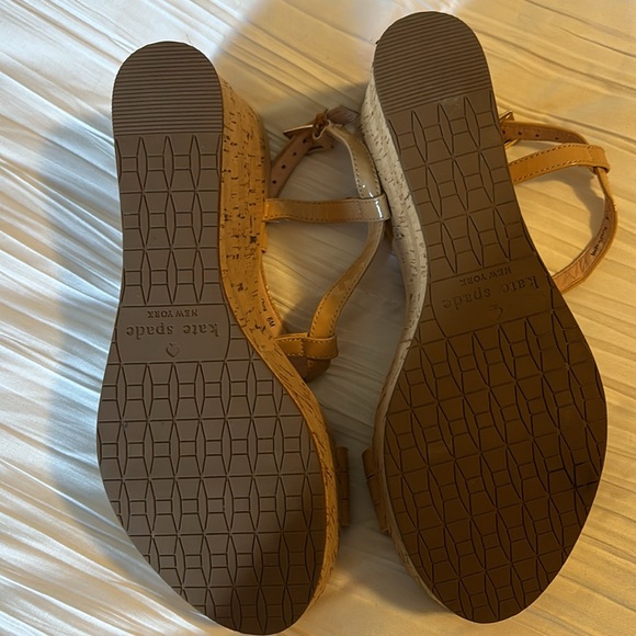 Kate Spade wedge heel sandals - Picture 3 of 8